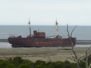 le bateau échoué sur la plage de Cabo San Pabl