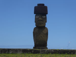 Le seul Moai de l'île qui a encore ses yeux